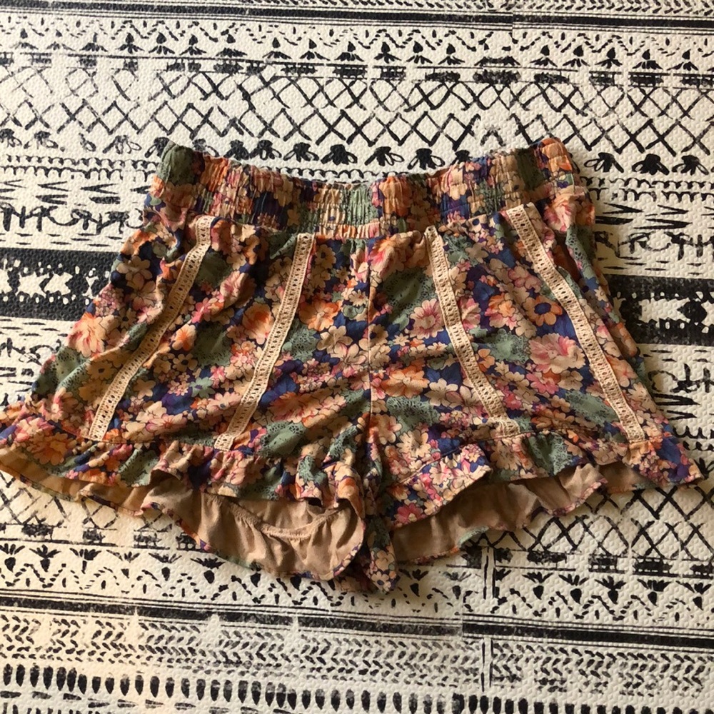 Flirty ruffle shorts